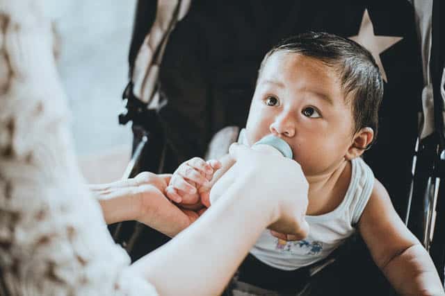 paced bottle feeding position